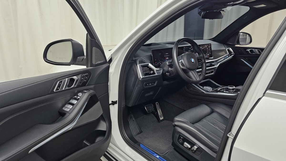 BMW X7, 2024 — фото 10 из 12