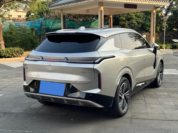 Lynk & Co 08 EM-P Hybrid, 2024 — фото 9 из 9