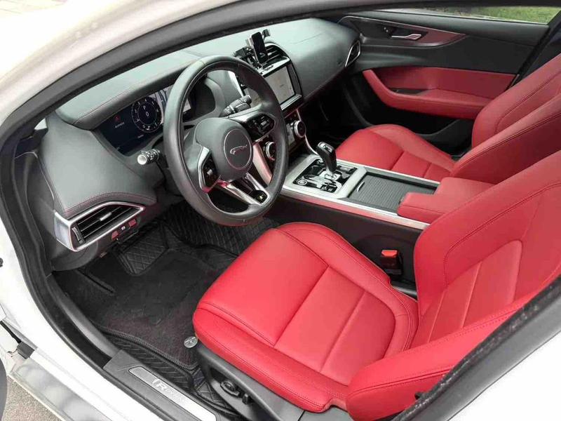 Jaguar XE L, 2022 — фото 8 из 10