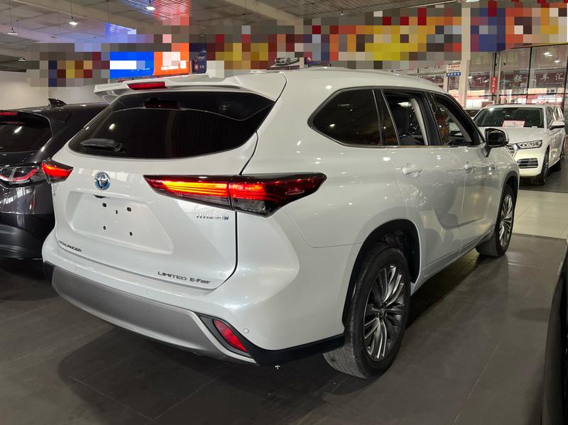 Toyota Highlander, 2022 — фото 5 из 12