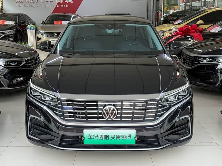 Volkswagen Passat Hybrid, 2021 — фото 2 из 9