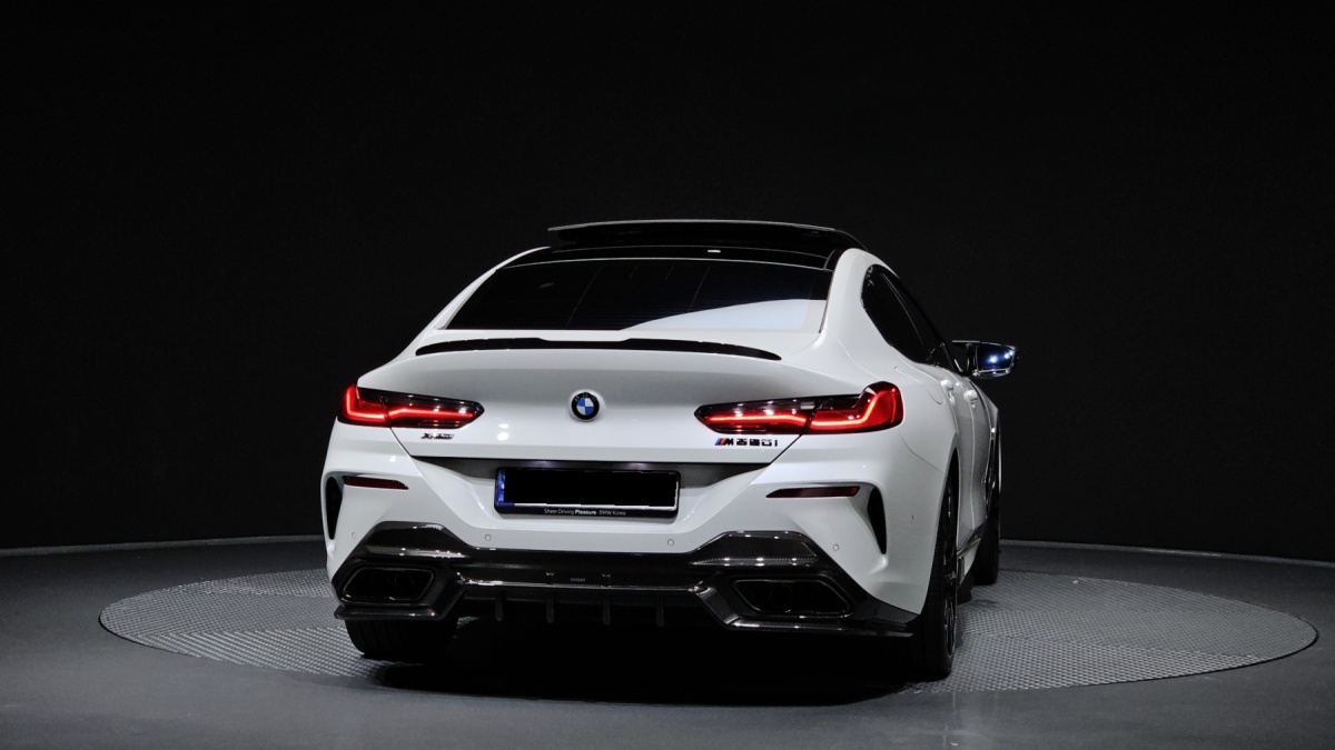 BMW 8 Series, 2023 — фото 4 из 12
