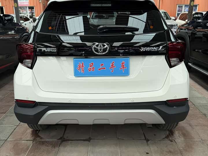 Toyota Yaris L Hatchback, 2022 — фото 5 из 9