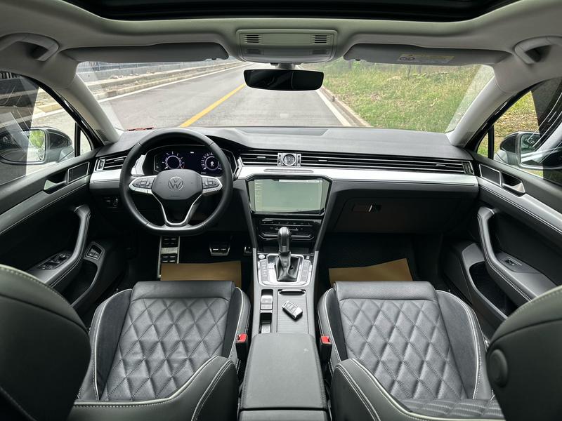 Volkswagen Magotan GTE Hybrid, 2024 — фото 6 из 12