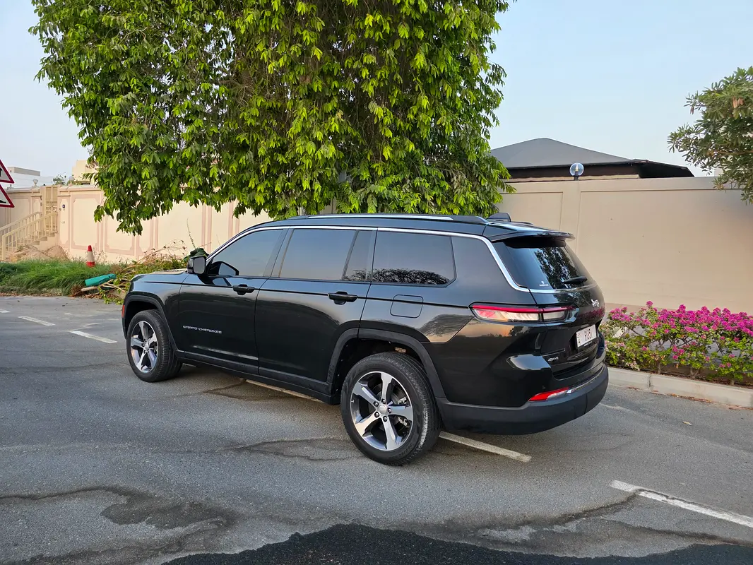 Jeep Grand Cherokee, 2023 — фото 3 из 10