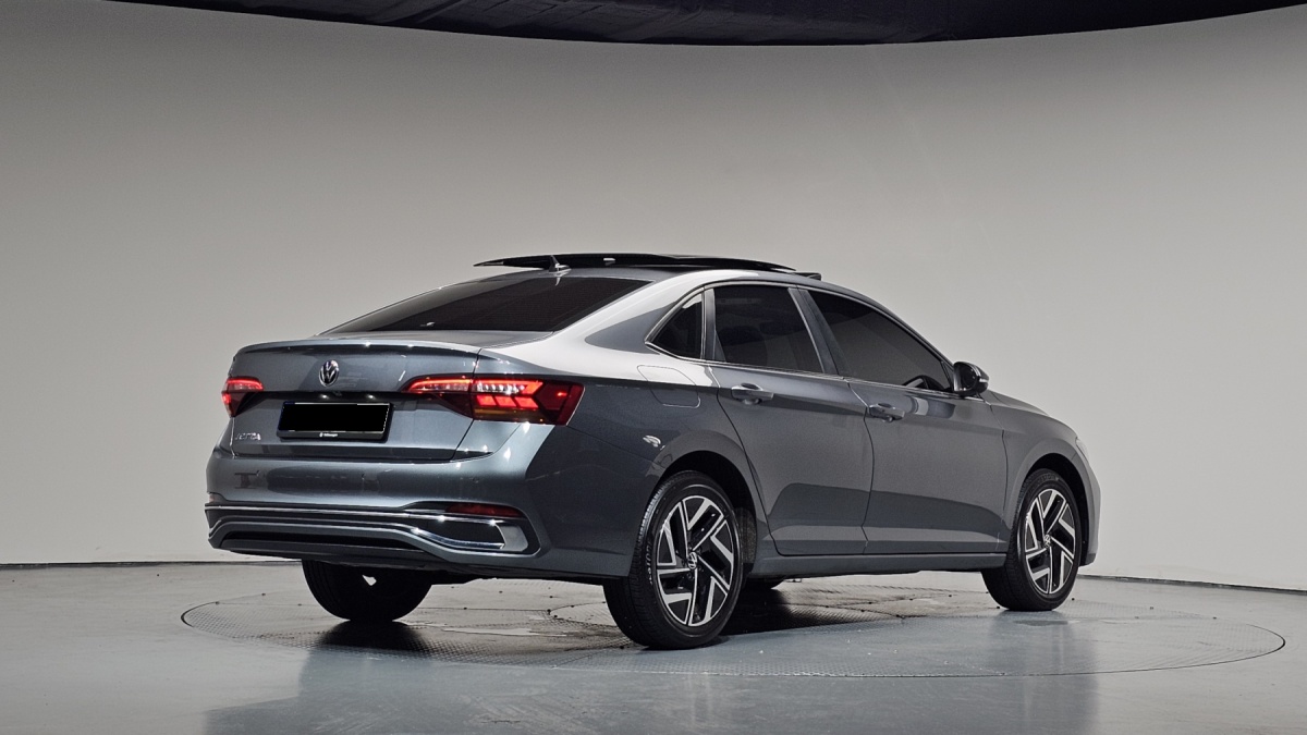 Volkswagen Jetta, 2023 — фото 2 из 12
