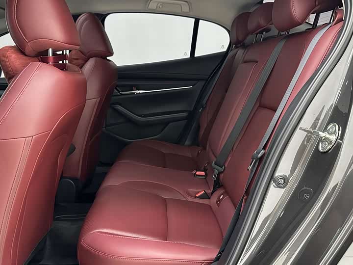 Mazda 3 (Axela), 2023 — фото 8 из 9