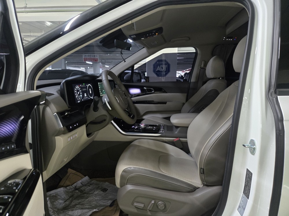 Kia Carnival, 2022 — фото 6 из 12