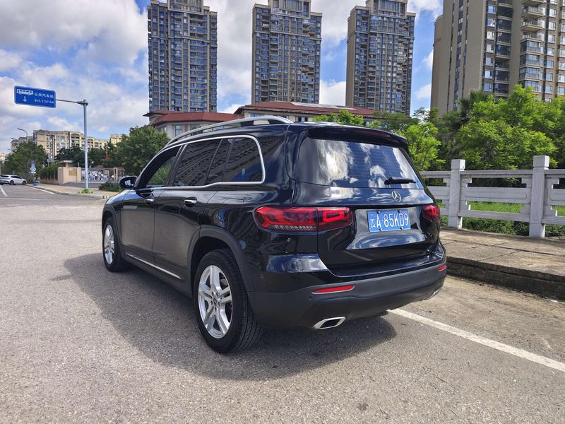 Mercedes-Benz GLB-Class, 2023 — фото 4 из 12