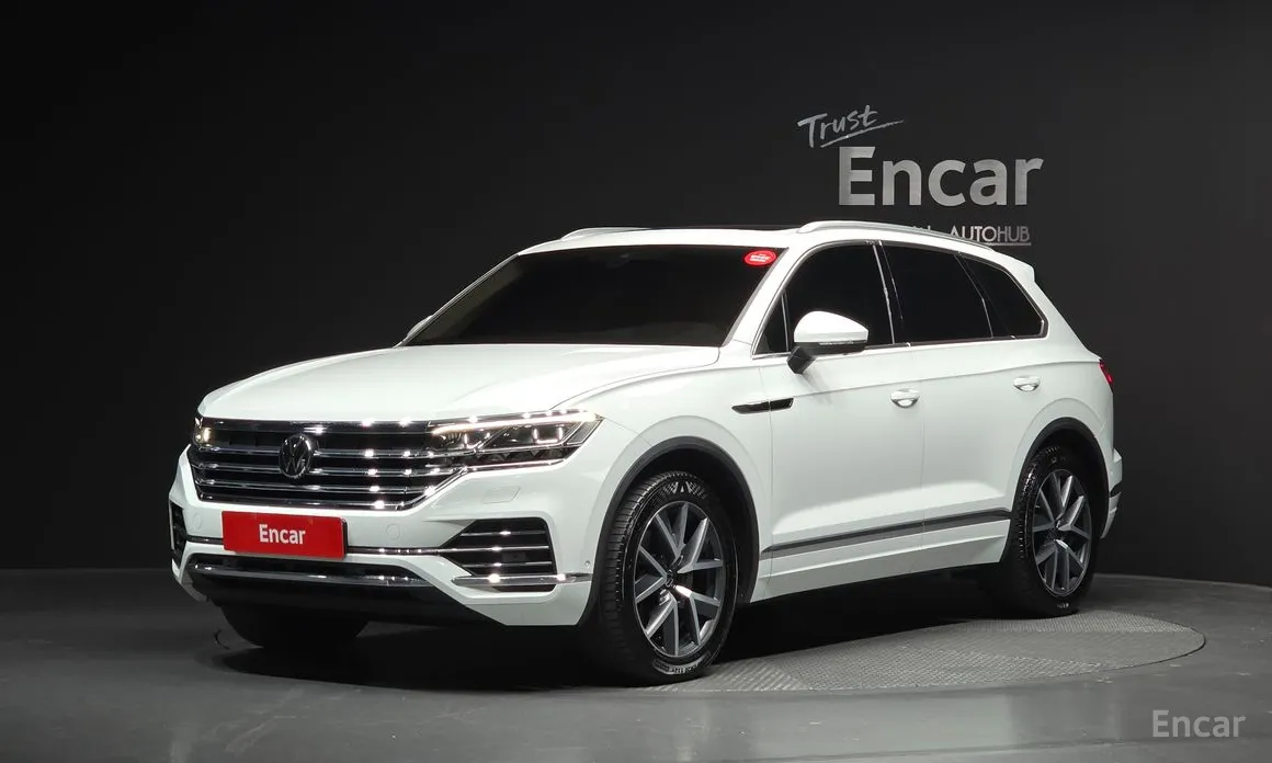 Volkswagen Touareg, 2022 — купить в Ульяновске под ключ