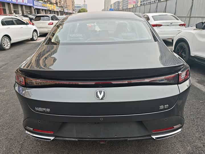 Changan Eado Plus, 2025 — фото 5 из 9