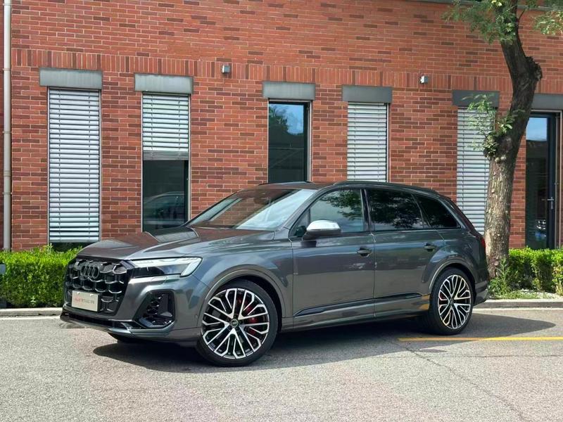 Audi SQ7, 2025 — купить в Саранске под ключ