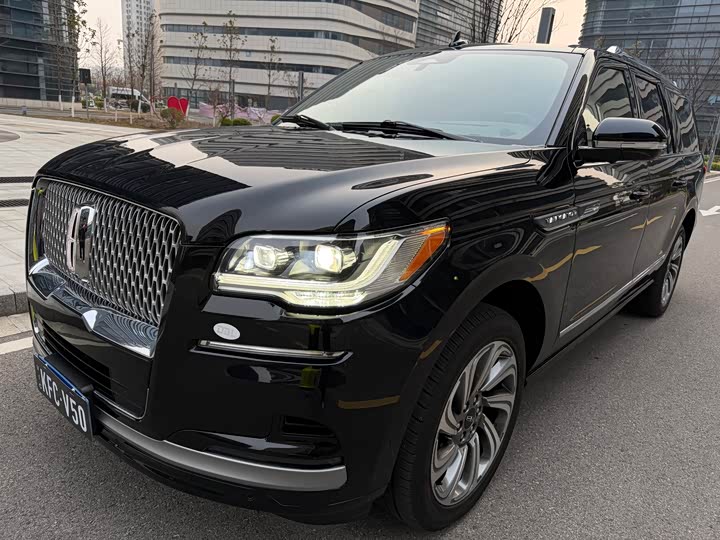 Lincoln Navigator, 2023 — купить в Калуге под ключ