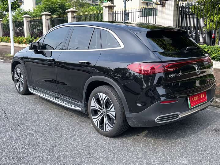 Mercedes-Benz EQE SUV, 2024 — фото 6 из 9