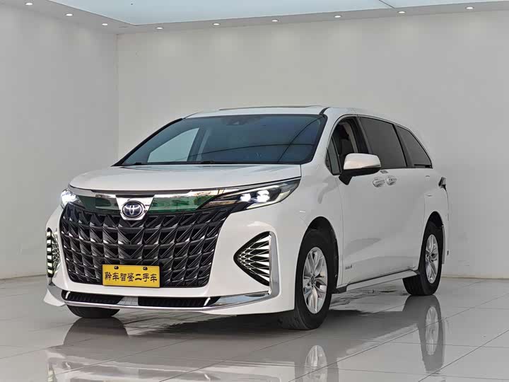 Toyota Granvia, 2023 — купить в Самаре под ключ