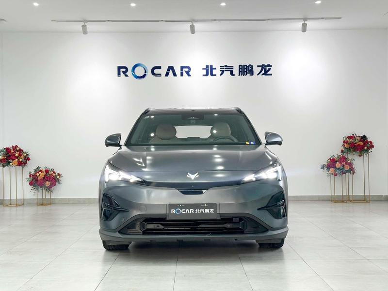 BAIC Arcfox Alpha T5, 2024 — фото 2 из 11