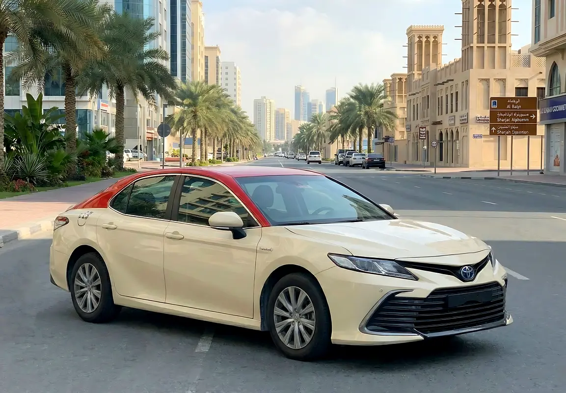 Toyota Camry, 2022 — фото 2 из 10