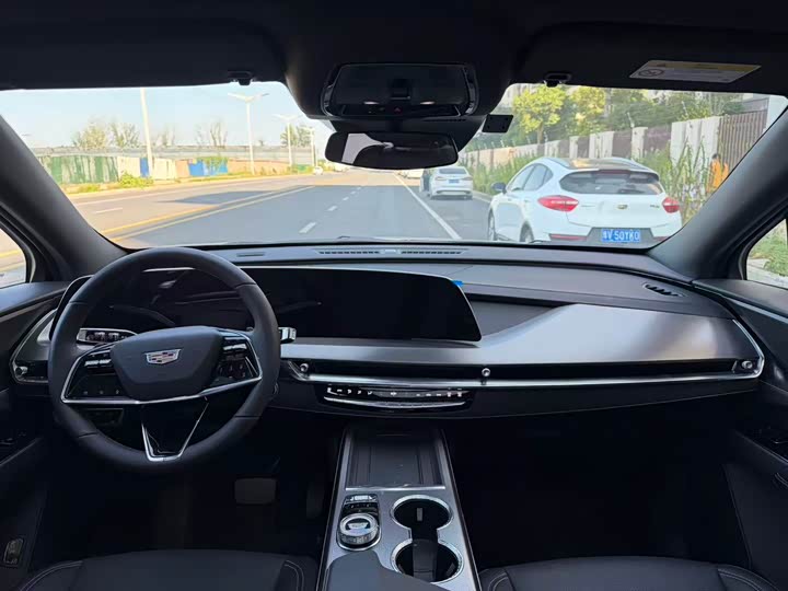 Cadillac XT5, 2025 — фото 5 из 9