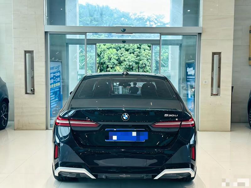 BMW 5 Series, 2023 — фото 5 из 9