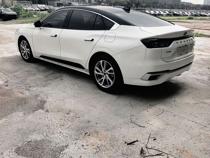 Ford Mondeo, 2022 — фото 8 из 9