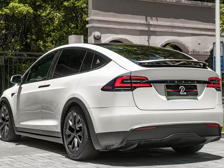 Tesla Model X, 2023 — фото 4 из 9