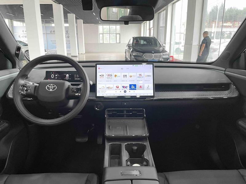 Toyota bZ3X, 2025 — фото 8 из 12