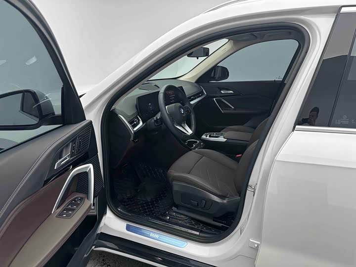BMW X1, 2023 — фото 9 из 9