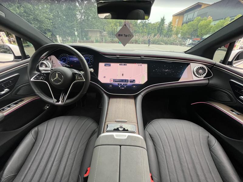 Mercedes-Benz EQS, 2022 — фото 10 из 12