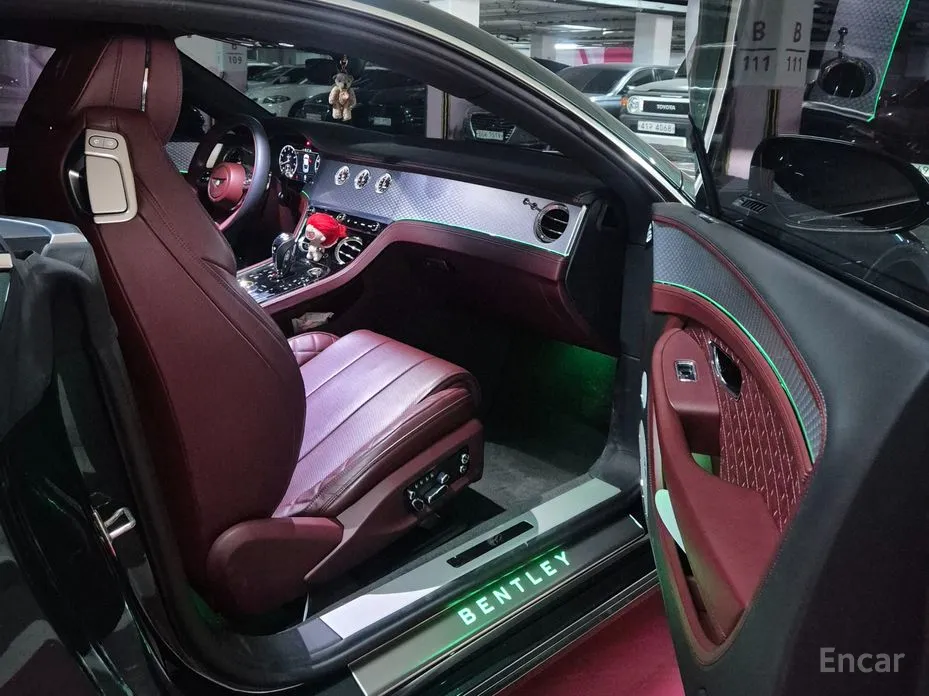 Bentley Continental GT, 2022 — фото 11 из 12