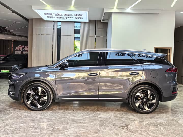 BYD Tang Hybrid/EV, 2023 — фото 4 из 9