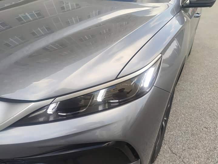 BYD Song Pro Hybrid, 2024 — фото 5 из 9