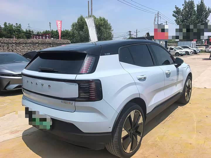 Volvo EX30, 2024 — фото 9 из 9