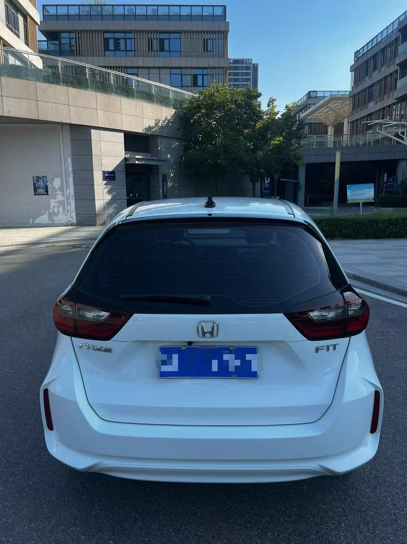 Honda Fit, 2023 — фото 5 из 9