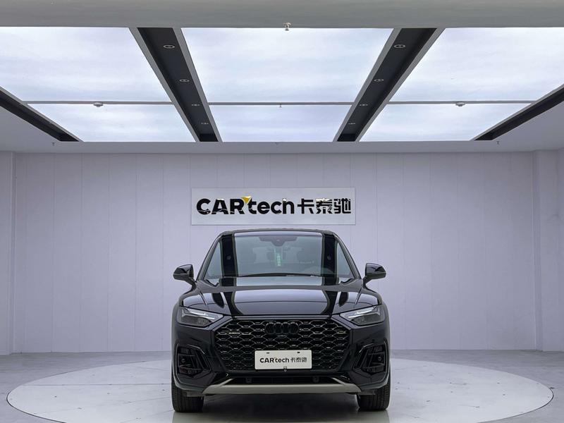 Audi Q5L Sportback, 2022 — фото 2 из 12