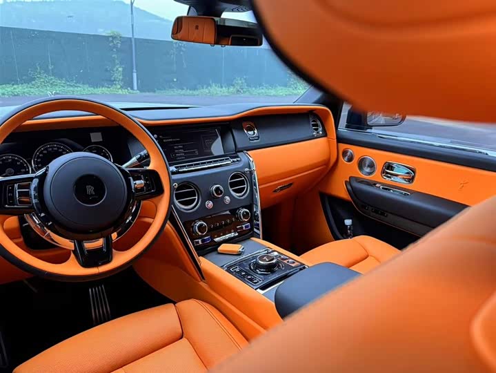 Rolls-Royce Cullinan, 2023 — фото 7 из 9