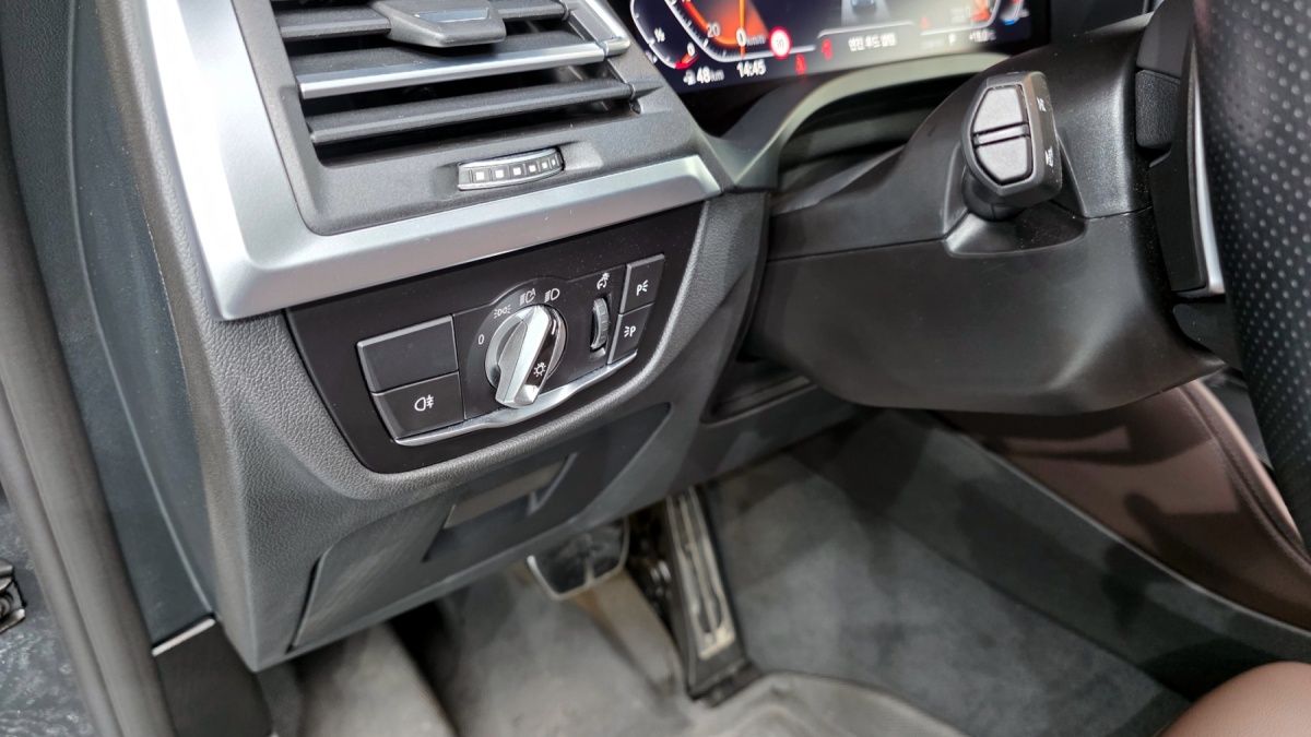 BMW X4, 2025 — фото 12 из 12