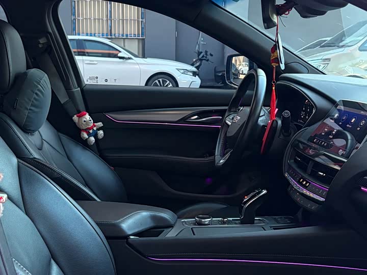 Cadillac CT5, 2023 — фото 6 из 9