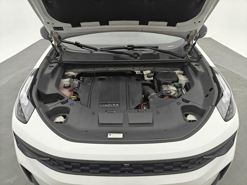 Lynk & Co 01 EM-P Hybrid, 2021 — фото 12 из 12