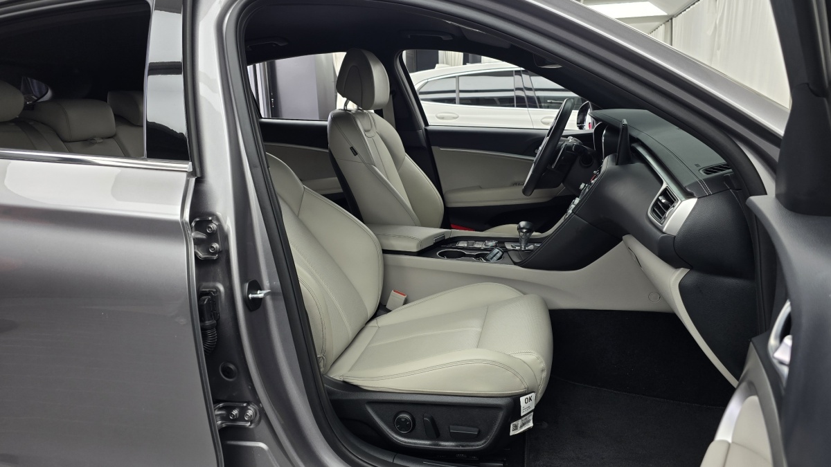 Genesis G70, 2022 — фото 10 из 12
