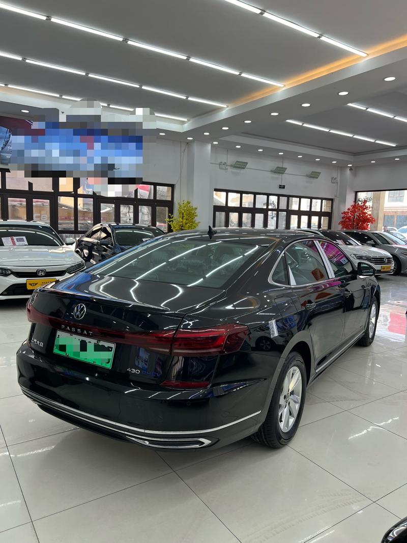 Volkswagen Passat Hybrid, 2025 — фото 4 из 7