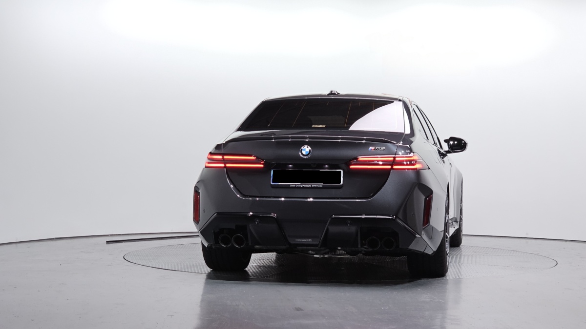 BMW M5, 2025 — фото 4 из 12