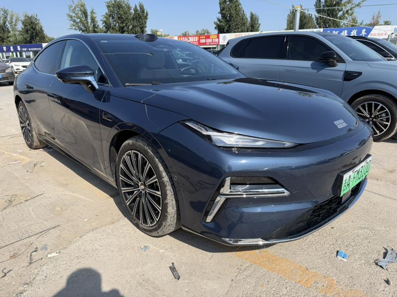 Geely Galaxy Starshine 8 EM-i, 2025 — фото 3 из 10