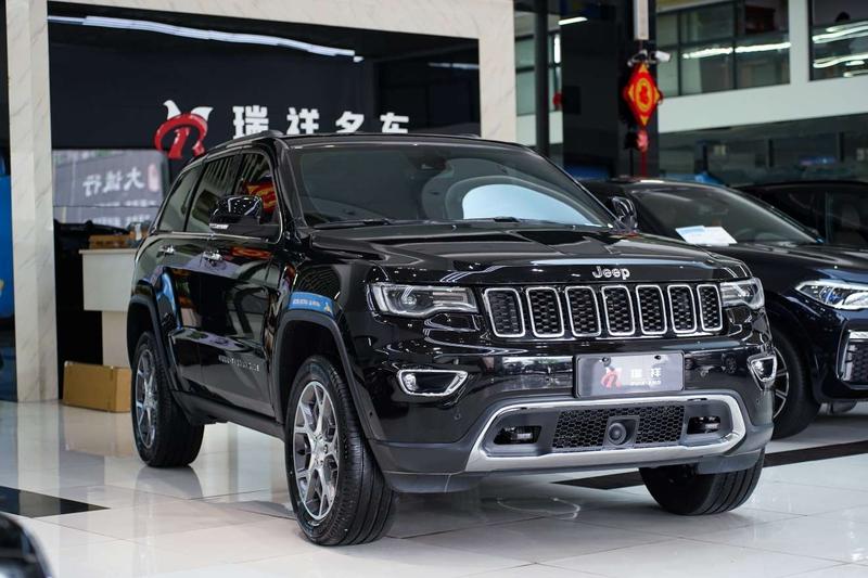 Jeep Grand Cherokee, 2022 — фото 3 из 12
