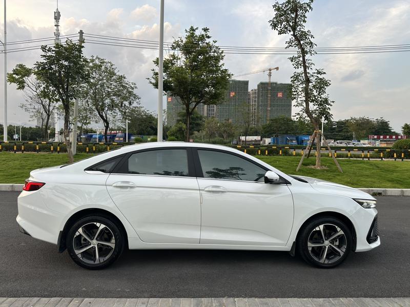 Geely Emgrand L, 2022 — фото 7 из 11