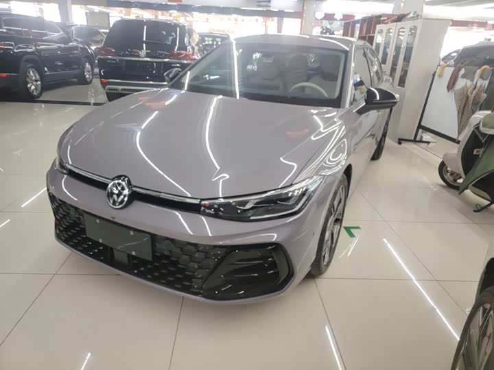 Volkswagen Passat, 2025 — фото 2 из 9