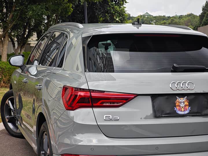 Audi Q3, 2023 — фото 8 из 9