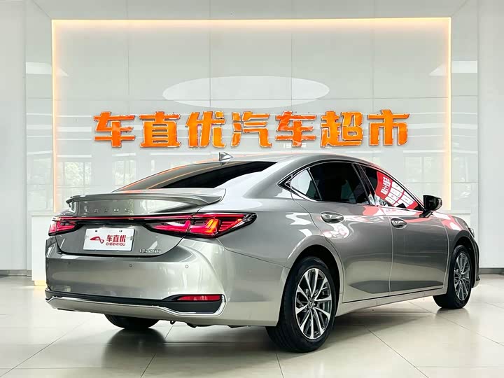 Lexus ES, 2025 — фото 5 из 9