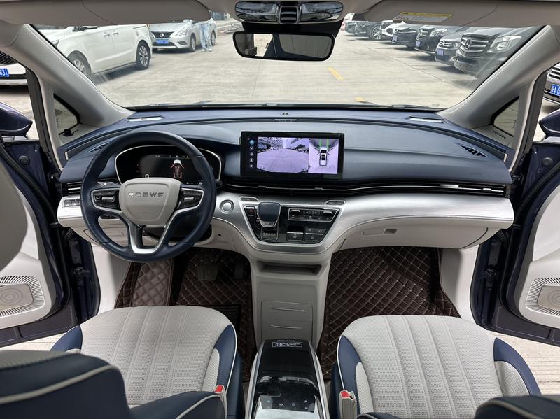 Roewe iMax 8, 2022 — фото 7 из 11