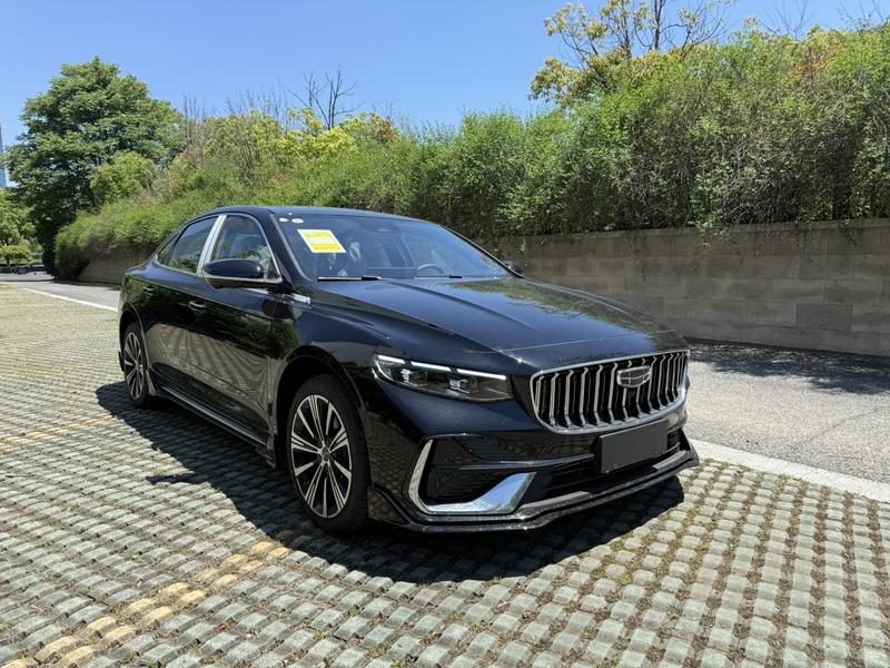 Geely Preface, 2025 — фото 3 из 12
