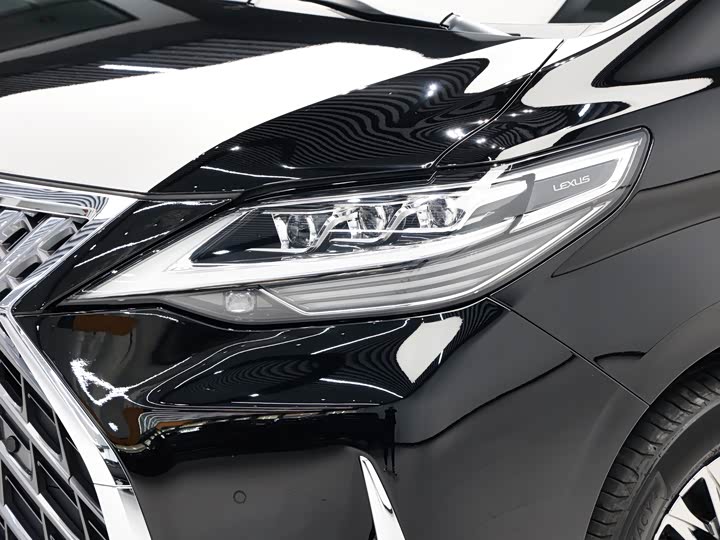 Lexus LM, 2022 — фото 4 из 9
